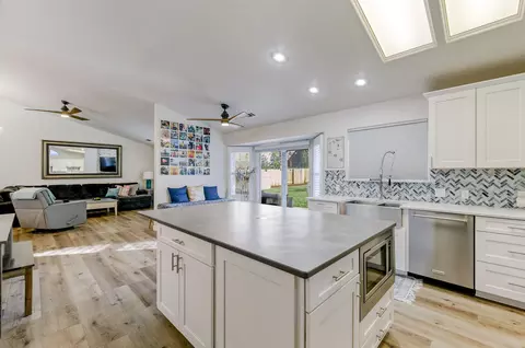 2096 Quartz Way, Redding, CA 96001 photo 23