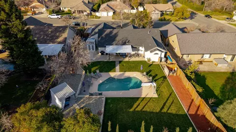 2096 Quartz Way, Redding, CA 96001 photo 7