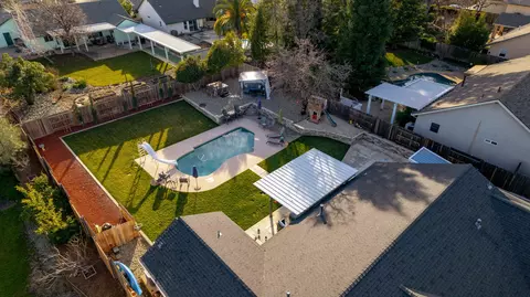2096 Quartz Way, Redding, CA 96001 photo 9