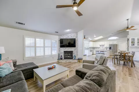 2096 Quartz Way, Redding, CA 96001 photo 15
