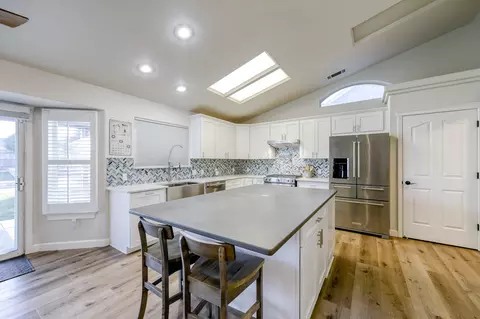 2096 Quartz Way, Redding, CA 96001 photo 22