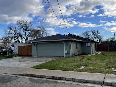 4187 Saint Patricks Ave, Redding, CA 96003 photo 2