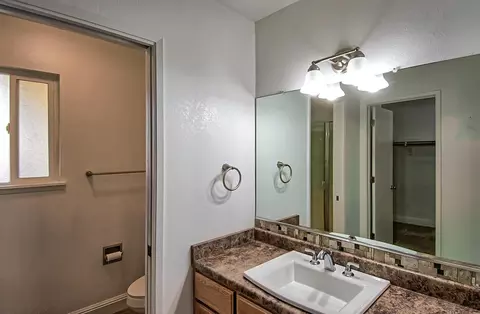 1248 Hawthorne Ave, Redding, CA 96002 photo 12