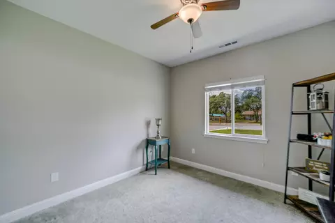 11789 Scott Rd, Redding, CA 96003 photo 3