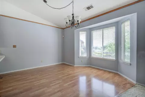 924 Partridge Dr, Redding, CA 96003 photo 7