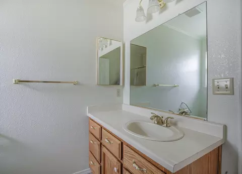 924 Partridge Dr, Redding, CA 96003 photo 16