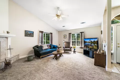 7334 Bohn Blvd, Anderson, CA 96007 photo 4