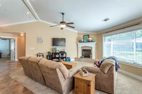 5580 Mill Pond Ln, Redding, CA 96001 photo 5