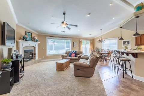 5580 Mill Pond Ln, Redding, CA 96001 photo 2