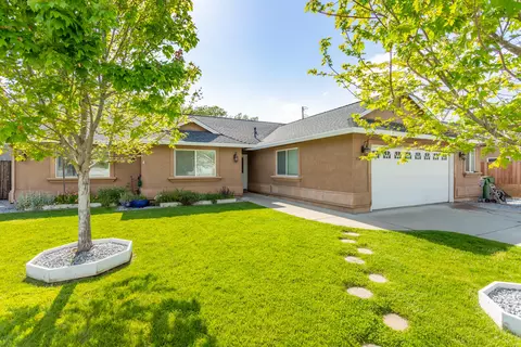 5580 Mill Pond Ln, Redding, CA 96001 photo 1
