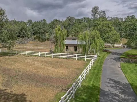 10413 Abernathy Ln, Redding, CA 96003 photo 64