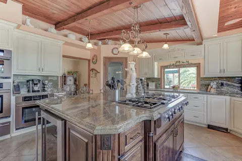 10413 Abernathy Ln, Redding, CA 96003 photo 18