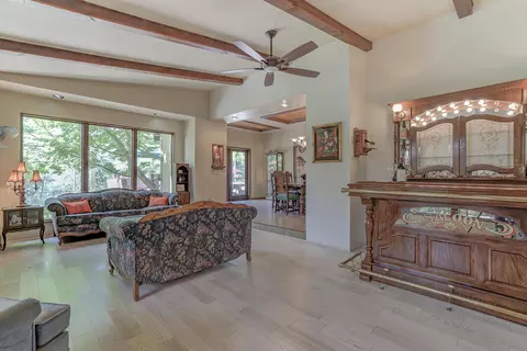 10413 Abernathy Ln, Redding, CA 96003 photo 9