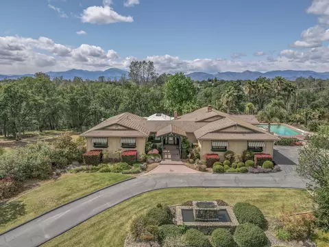 10413 Abernathy Ln, Redding, CA 96003 photo 1