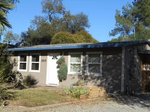2915 Helen St, Redding, CA 96002 photo 1