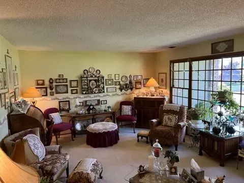 721 Estate St, Redding, CA 96002 photo 10