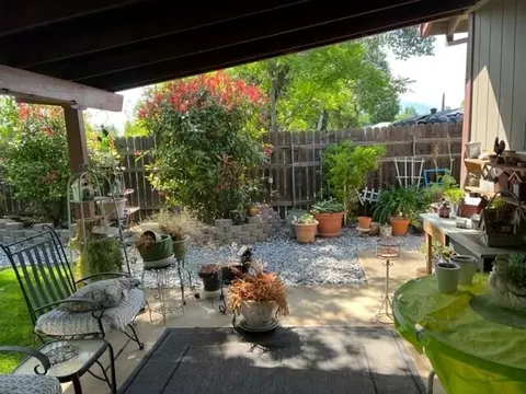 721 Estate St, Redding, CA 96002 photo 37