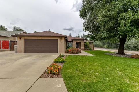 798 El Cedro Ave, Redding, CA 96002 photo 1