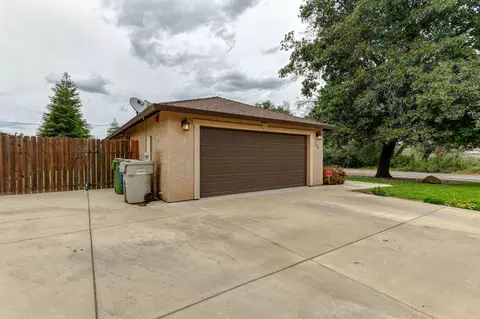 798 El Cedro Ave, Redding, CA 96002 photo 4