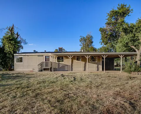 18258 View Point Dr, Anderson, CA 96007 photo 2