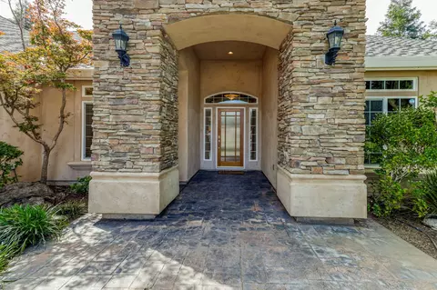 2911 Montana Sky Dr, Redding, CA 96002 photo 3