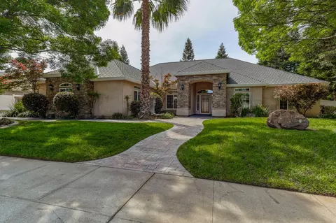 2911 Montana Sky Dr, Redding, CA 96002 photo 1