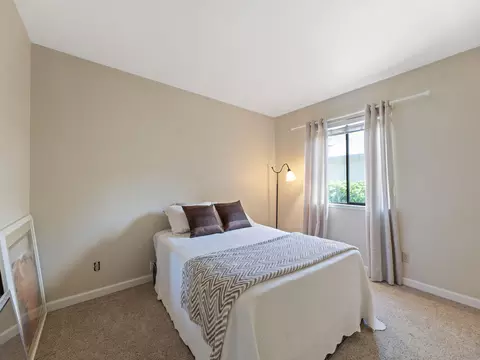 3065 Valentine Ln, Redding, CA 96001 photo 11