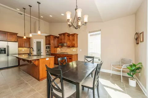 996 Savona Ct, Redding, CA 96003 photo 23