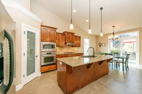 996 Savona Ct, Redding, CA 96003 photo 20