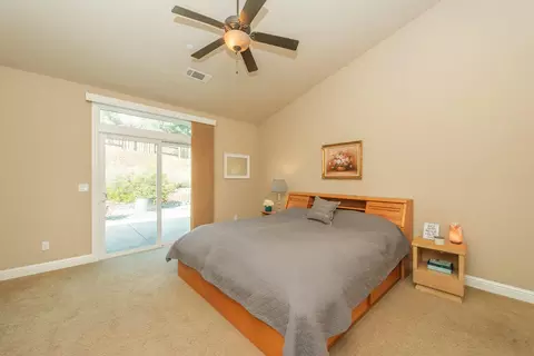 996 Savona Ct, Redding, CA 96003 photo 37