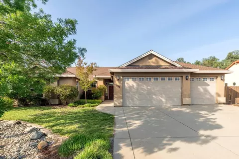 996 Savona Ct, Redding, CA 96003 photo 1