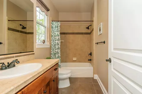 996 Savona Ct, Redding, CA 96003 photo 32