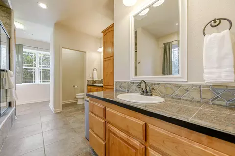 13871 Bear Cub Ct, Redding, CA 96003 photo 32