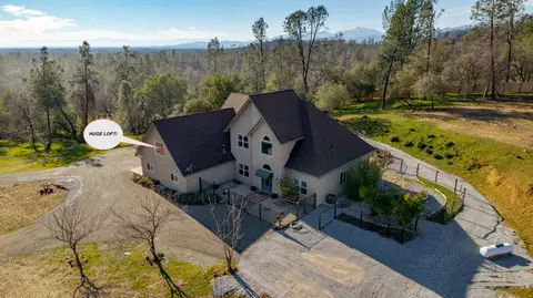 13871 Bear Cub Ct, Redding, CA 96003 photo 3