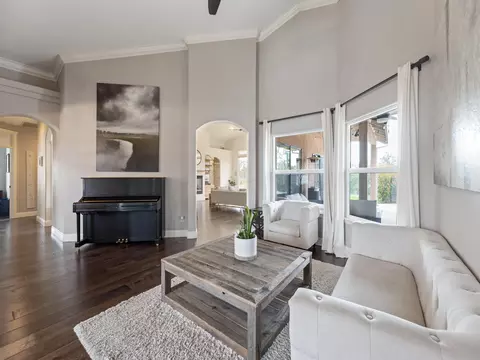 2012 Maudray Way, Redding, CA 96003 photo 6
