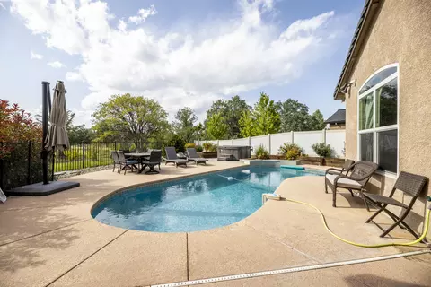 2012 Maudray Way, Redding, CA 96003 photo 31