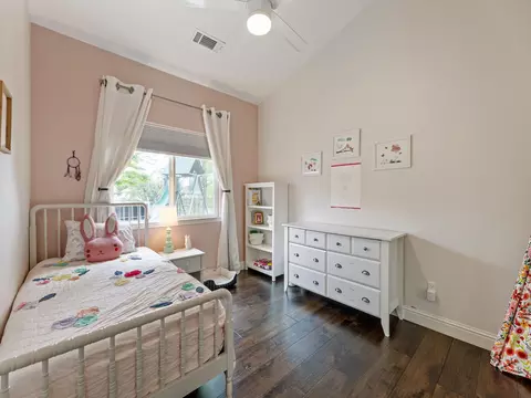 2012 Maudray Way, Redding, CA 96003 photo 11