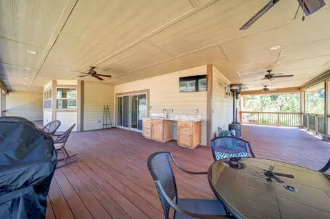15890 Cindee, Redding, CA 96001 photo 9