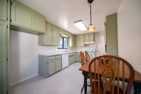 672 State St, Redding, CA 96001 photo 7