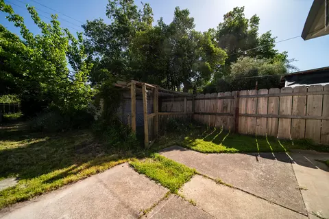 672 State St, Redding, CA 96001 photo 32