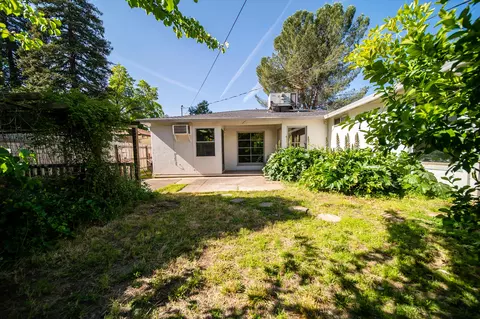 672 State St, Redding, CA 96001 photo 28