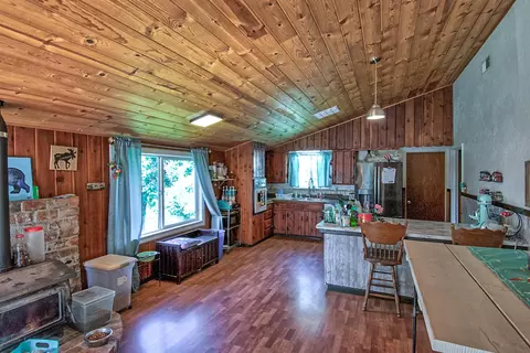 1861 Riviera Dr, Redding, CA 96001 photo 4