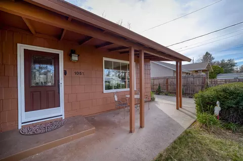 1051 Dusty Ln, Redding, CA 96002 photo 7