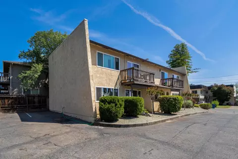 4420 Dogwood Ln, Redding, CA 96003 photo 3