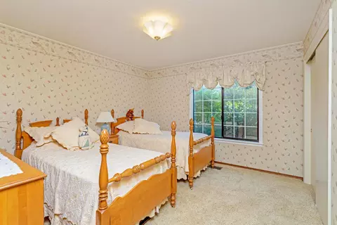 6024 Gleneagles Ct, Redding, CA 96003 photo 21