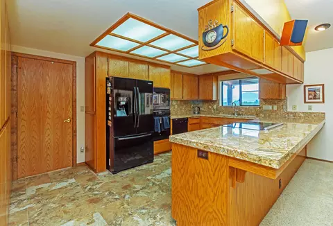 6024 Gleneagles Ct, Redding, CA 96003 photo 11