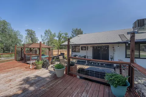 1718 Sterling Dr, Redding, CA 96003 photo 15