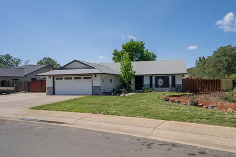 1718 Sterling Dr, Redding, CA 96003 photo 1