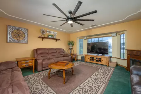 1718 Sterling Dr, Redding, CA 96003 photo 21