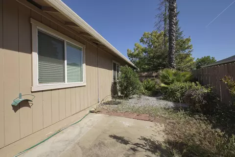 1829 Strauss, Redding, CA 96003 photo 24